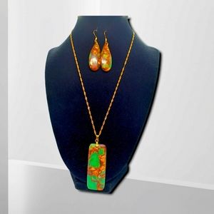 Green jade bronzite pendant necklace with earrings jewelry set